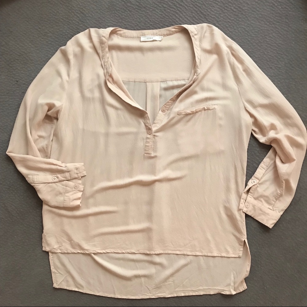 LIKE NEW 'Lush' Nordstrom Crepe Henley Blouse szM